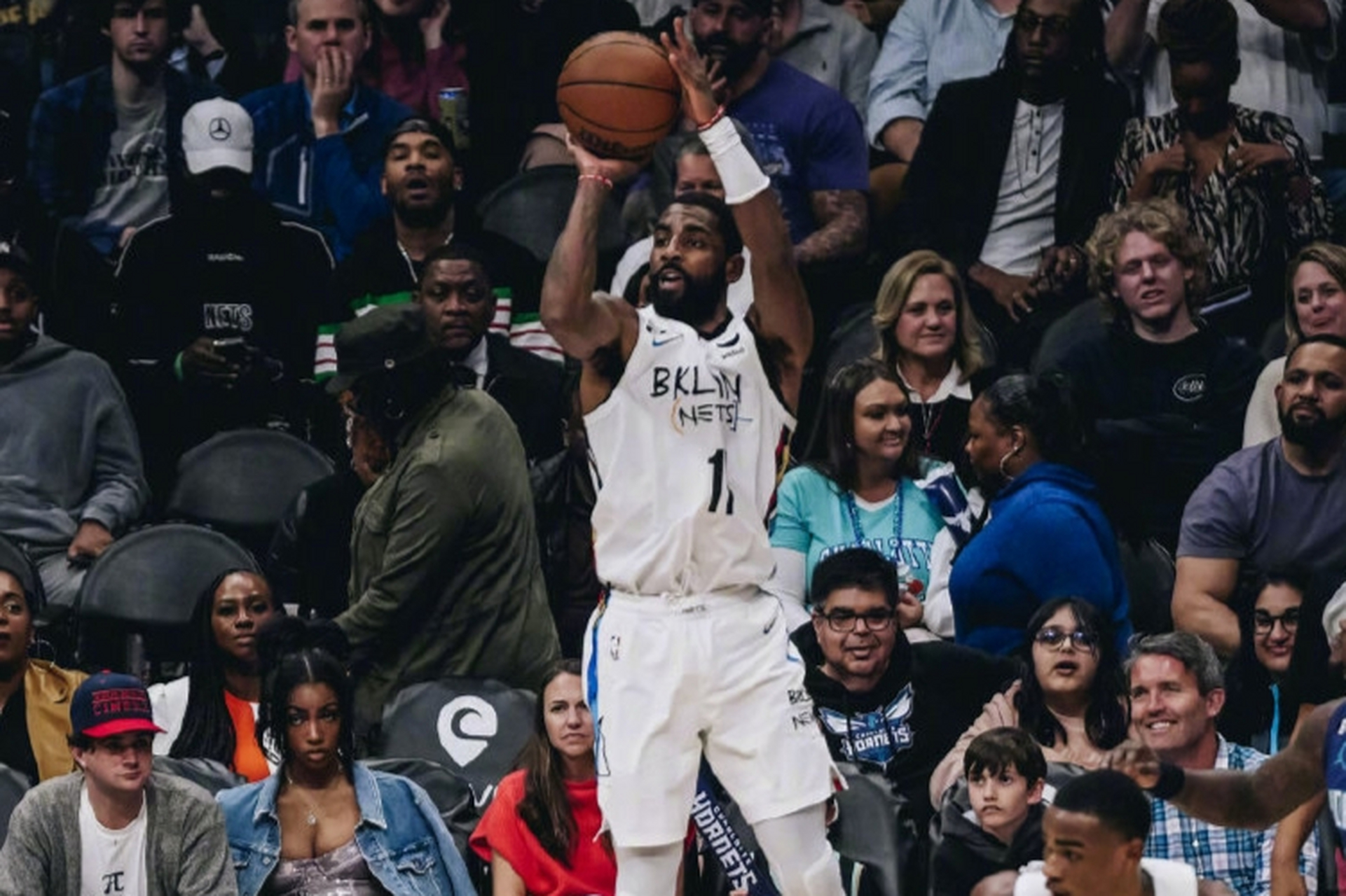 沙巴体育直播-篮网击败奇才，欧文砍下全队最高分(篮网击败奇才,欧文砍下全队最高分是多少)